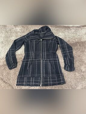 Tonia Debellis woman zip up sweater
